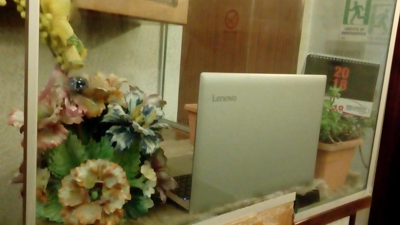 Palestro Guest House 247 ローマ エクステリア 写真