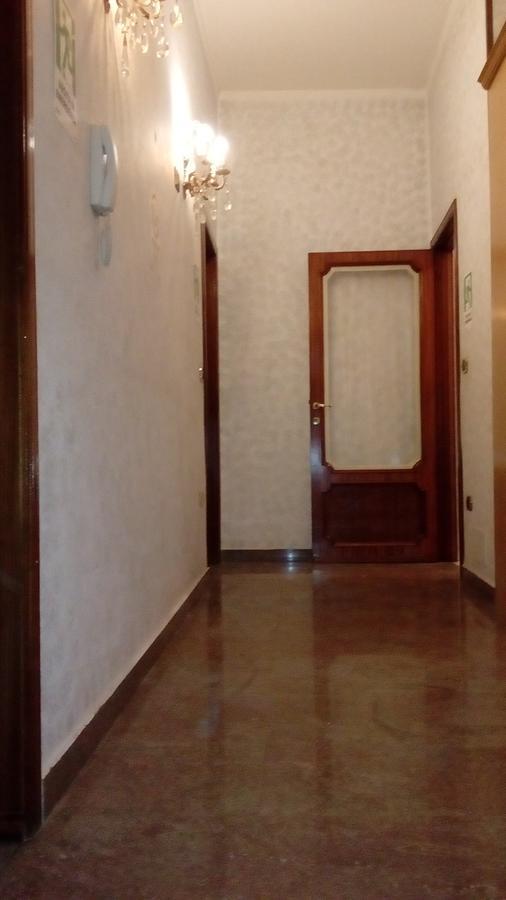 Palestro Guest House 247 ローマ エクステリア 写真
