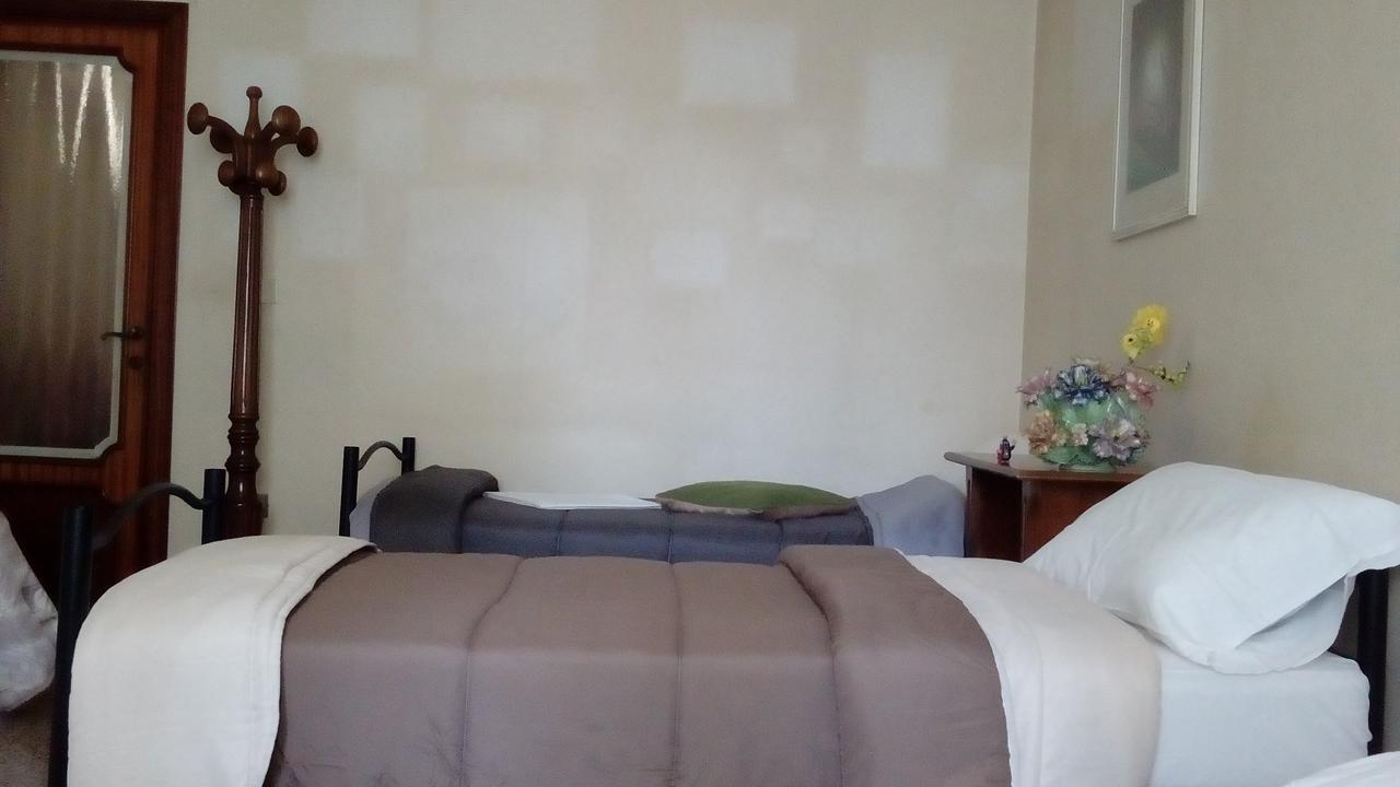 Palestro Guest House 247 ローマ エクステリア 写真