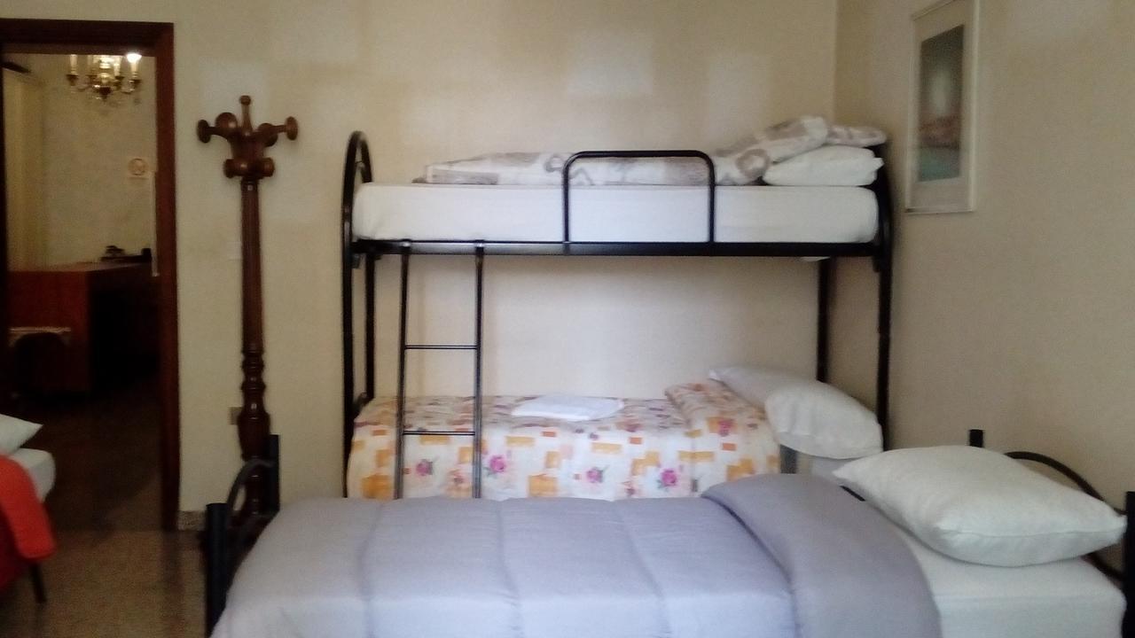 Palestro Guest House 247 ローマ エクステリア 写真